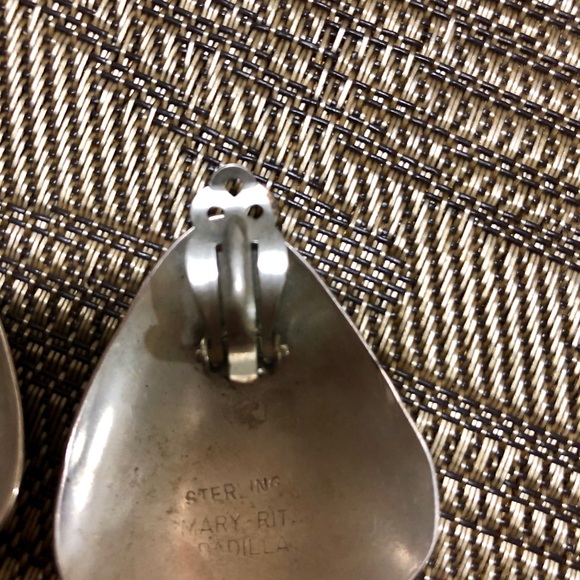 Sterling Silver Teardrop vintage earrings - Picture 6 of 8